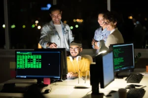 Project Managers and project management by kingsmendv.com